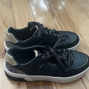 Skechers Black and Cream Sneakers